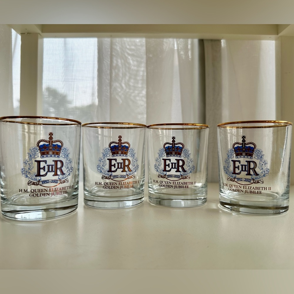 👑 Golden Jubilee Glasses Set with Gold Rim